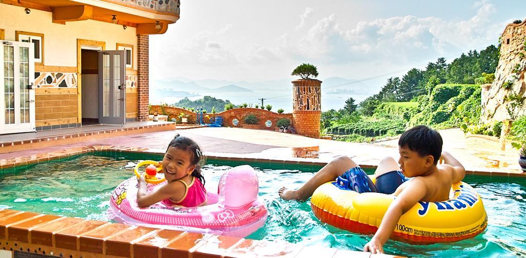 Gung Pension Namhae Esterno foto