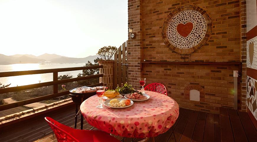 Gung Pension Namhae Esterno foto